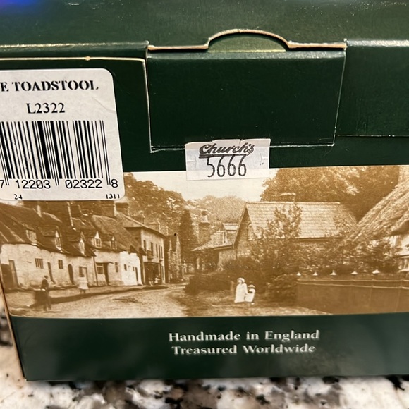 Lilliput Lane The Toadstool - Picture 9 of 9